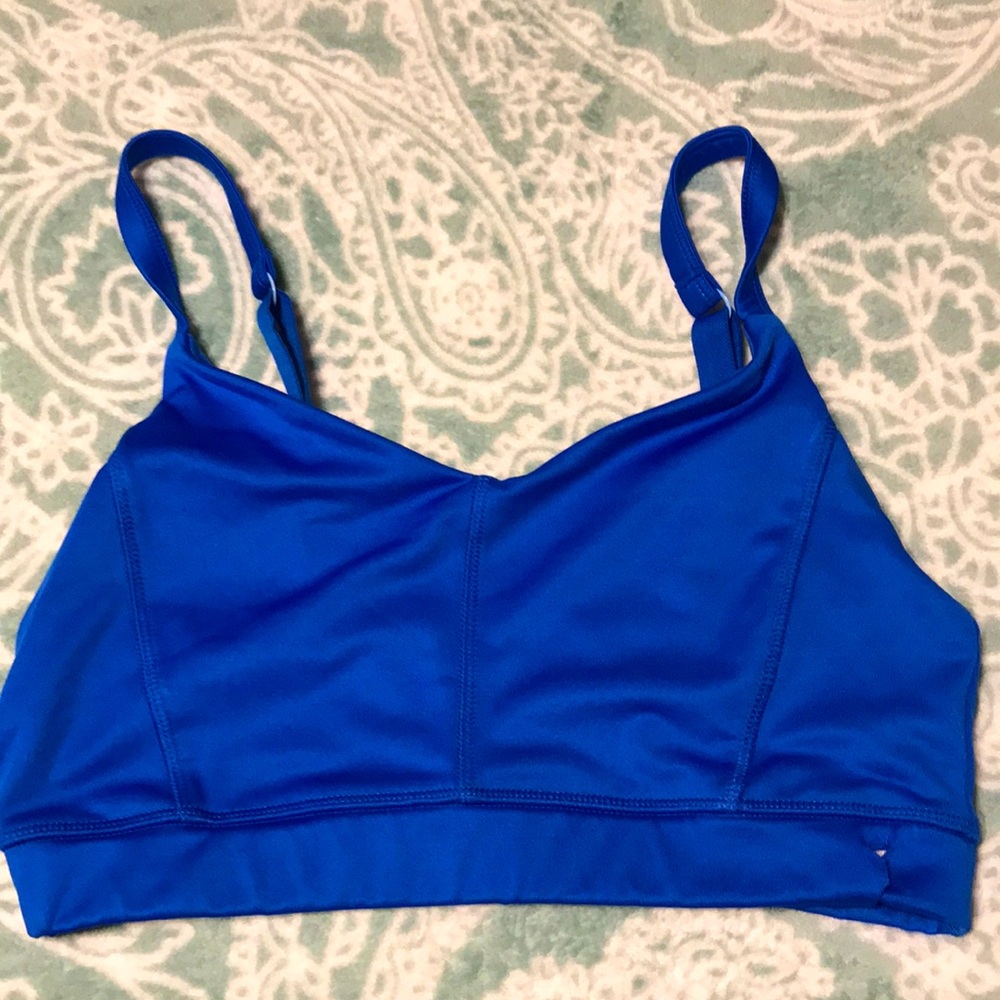 Sports bra